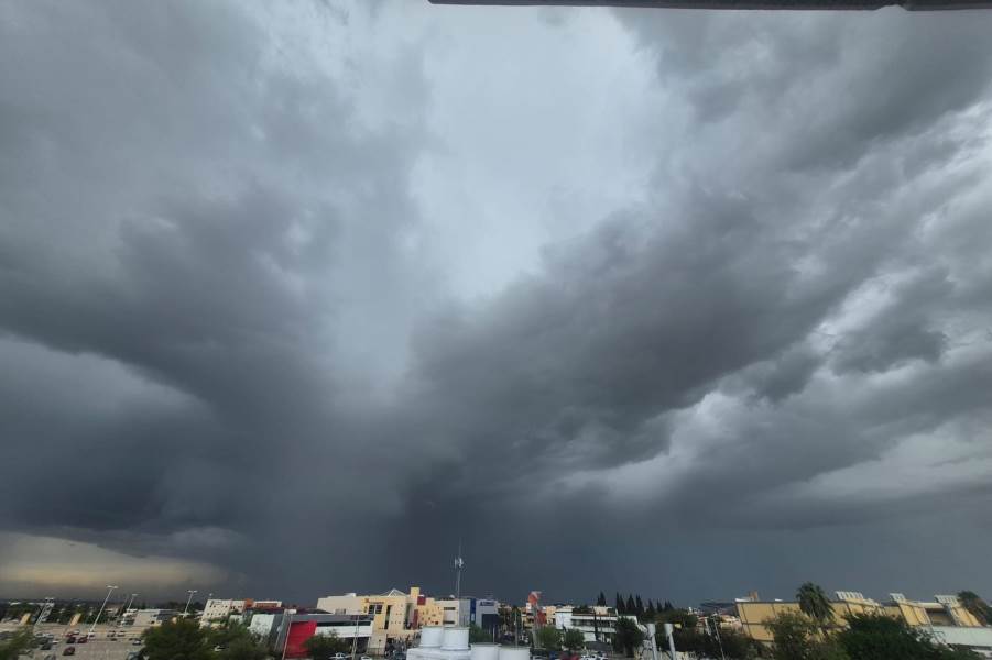 Lluvias de hasta 75 milímetros y fuertes vientos mantienen alerta amarilla en Chihuahua