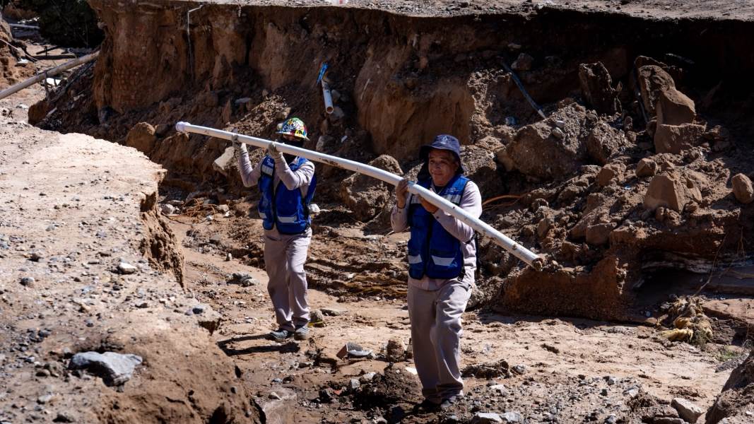JMAS acelera reconstrucción de tubería tras deslave en Águilas de Zaragoza
