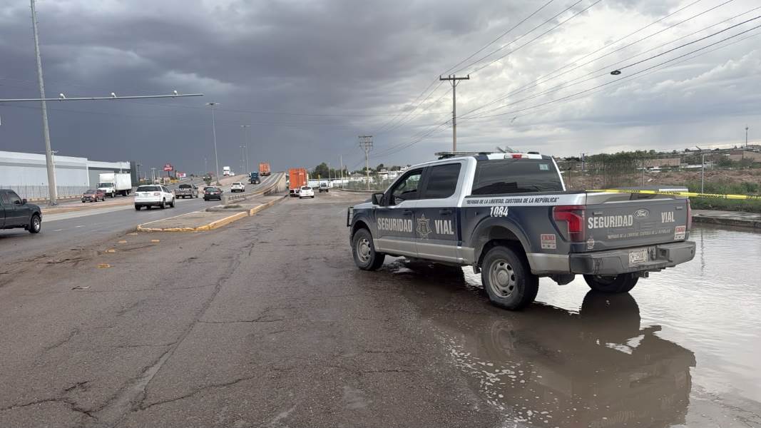 Seguridad Vial refuerza vigilancia por lluvias y atiende a conductores varados