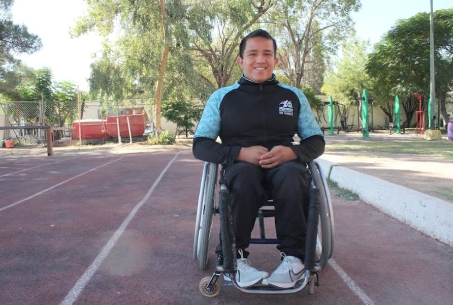 Busca Lorenzo Valles la consolidación