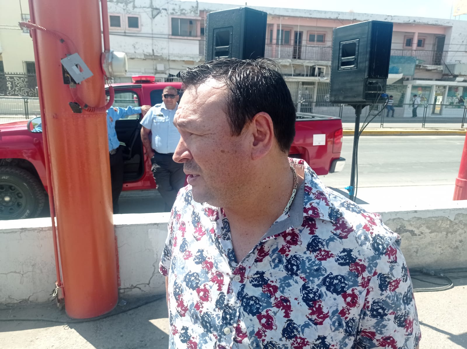 Mantienen desalojos de migrantes por invasión de locales comerciales y fincas.