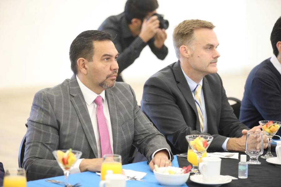 Participa alcalde en presentación sobre la American Chamber México