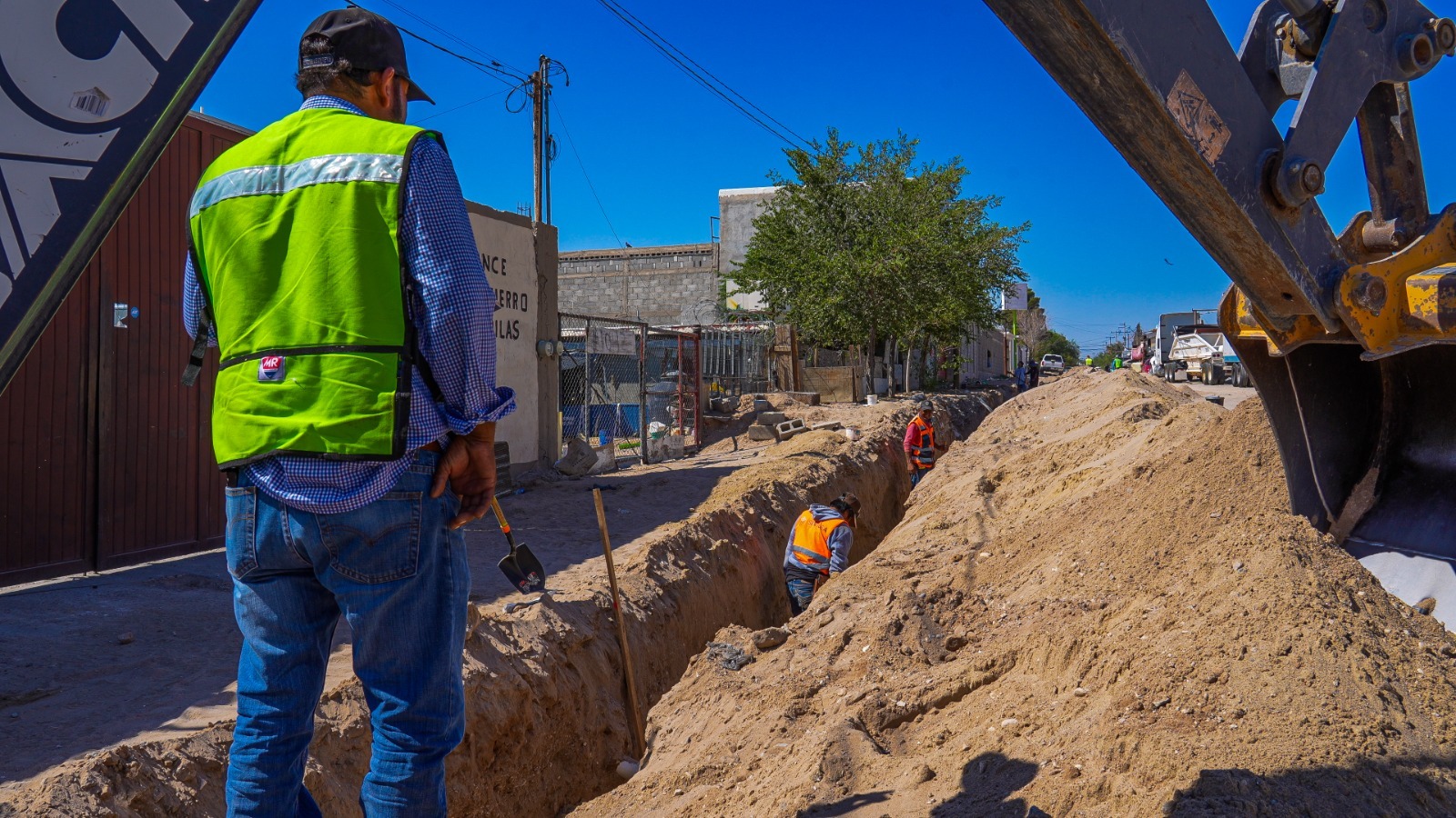 Inicia JMAS introducción de línea de agua potable en el Valle de Juárez.
