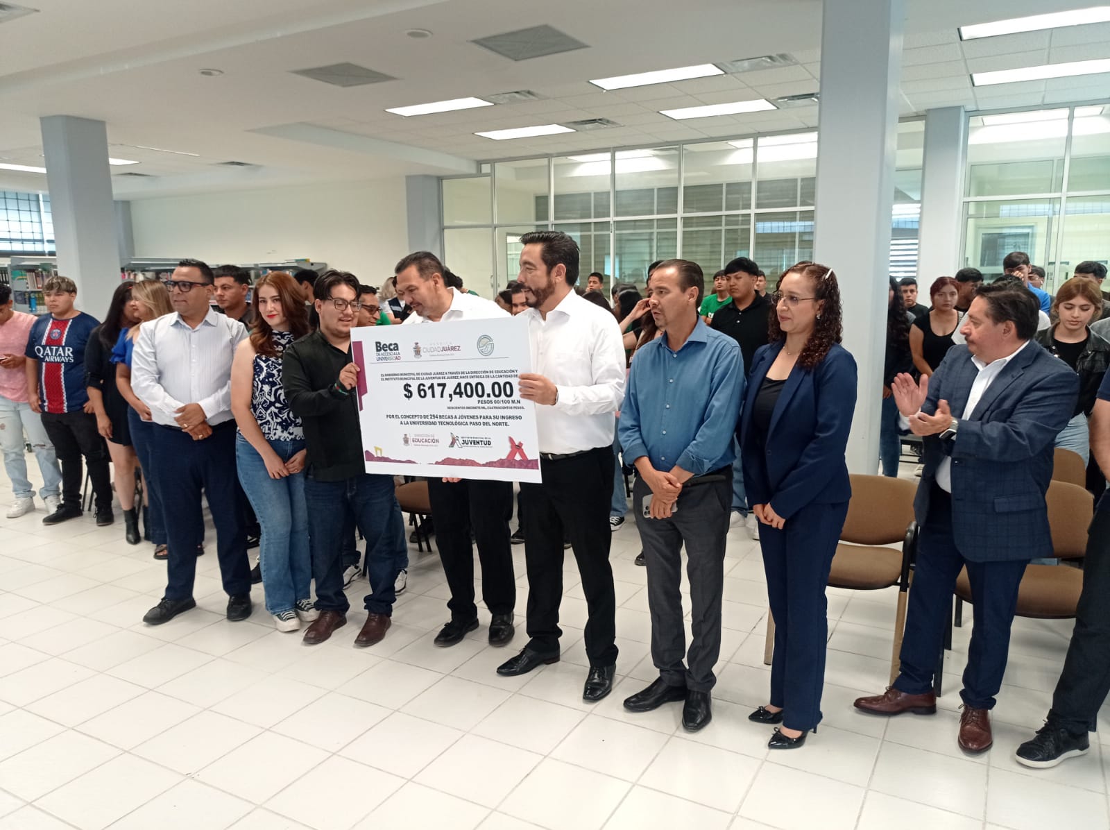 Culmina municipio con entrega de becas de acceso a la universidad en la UTPN.