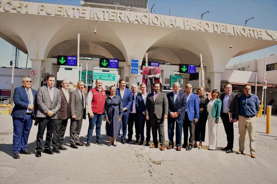 Visitan alcalde y director del CECATI el Puente Internacional Paso del Norte