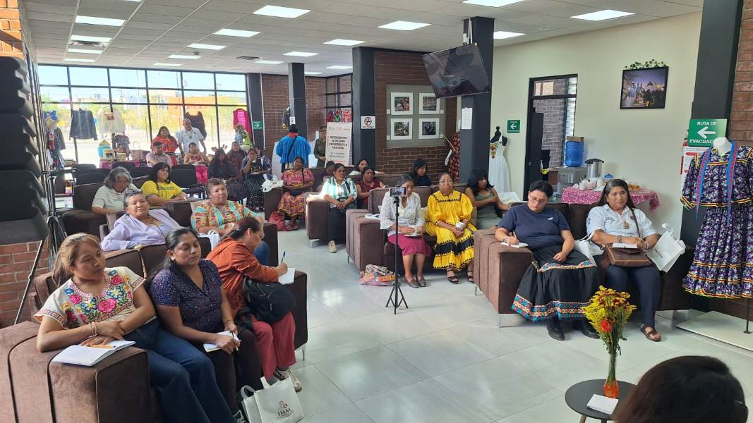 Inauguran Primer Encuentro de Mujeres Indígenas en la Frontera