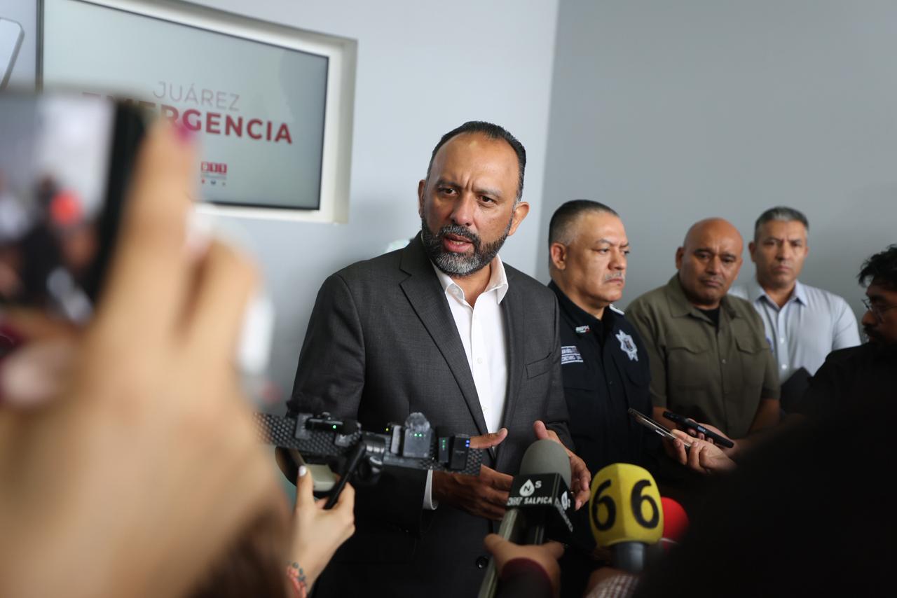 Retiran exhibición de autos en Campo Algodonero tras queja registrada.