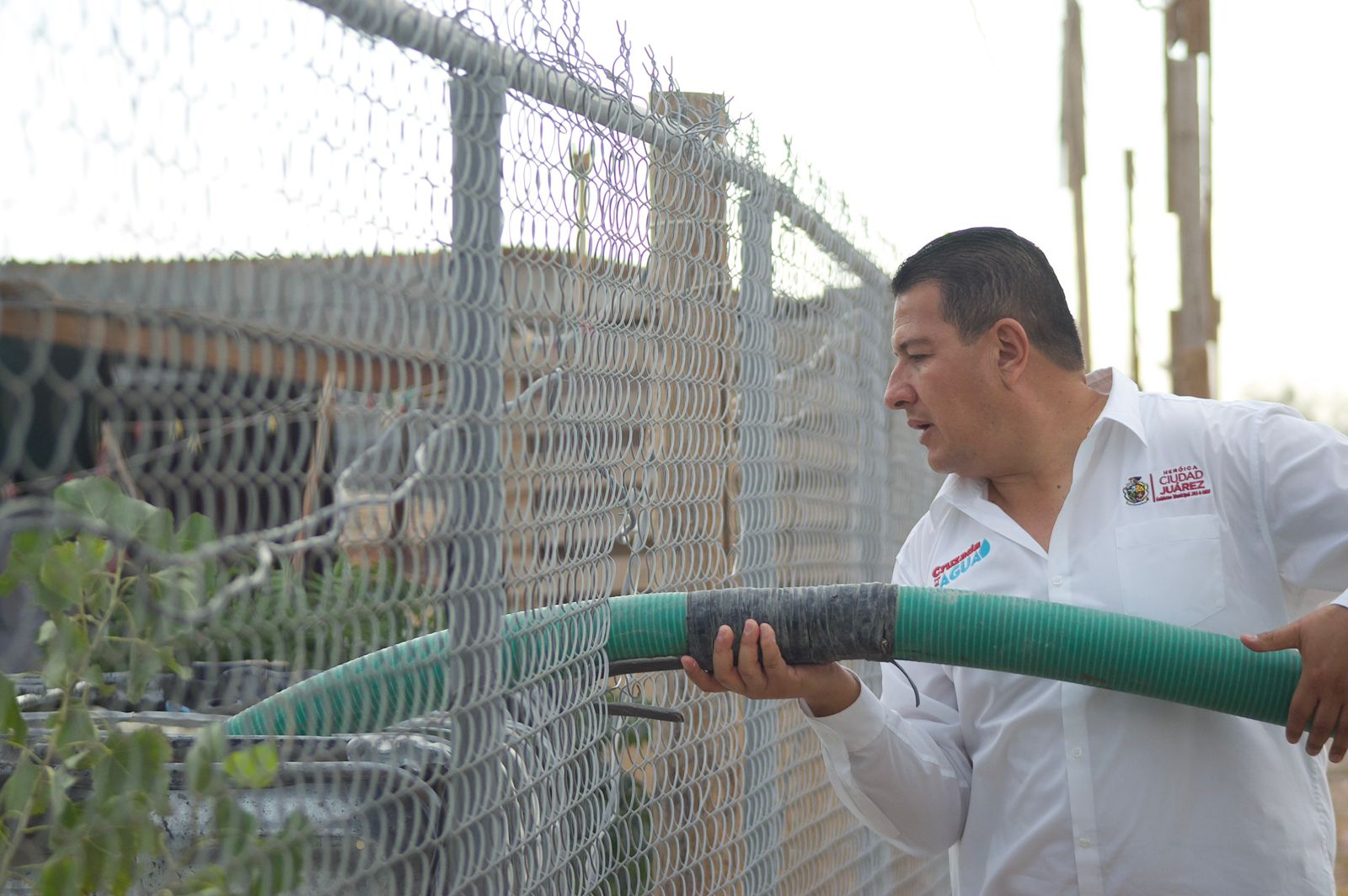 Llevan agua potable en pipas a familias del Kilómetro 28