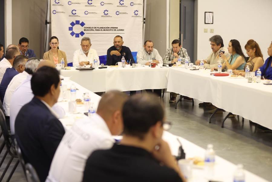 Ortiz Orpinel presenta avances y proyectos ante el Consejo de Planeación