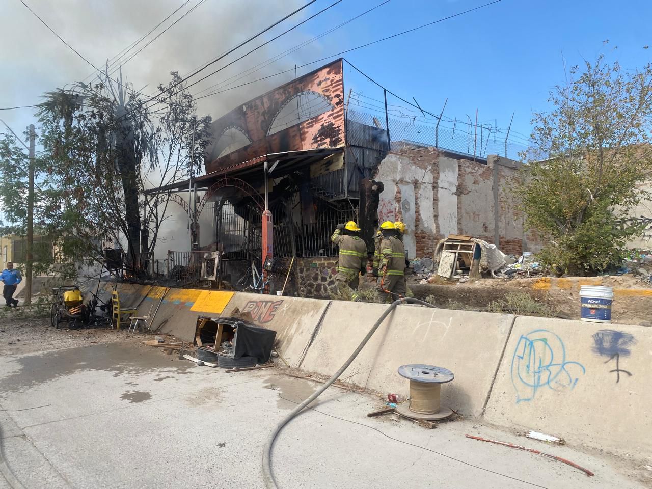 Incendio en vivienda de la colonia Juárez deja solo daños materiales