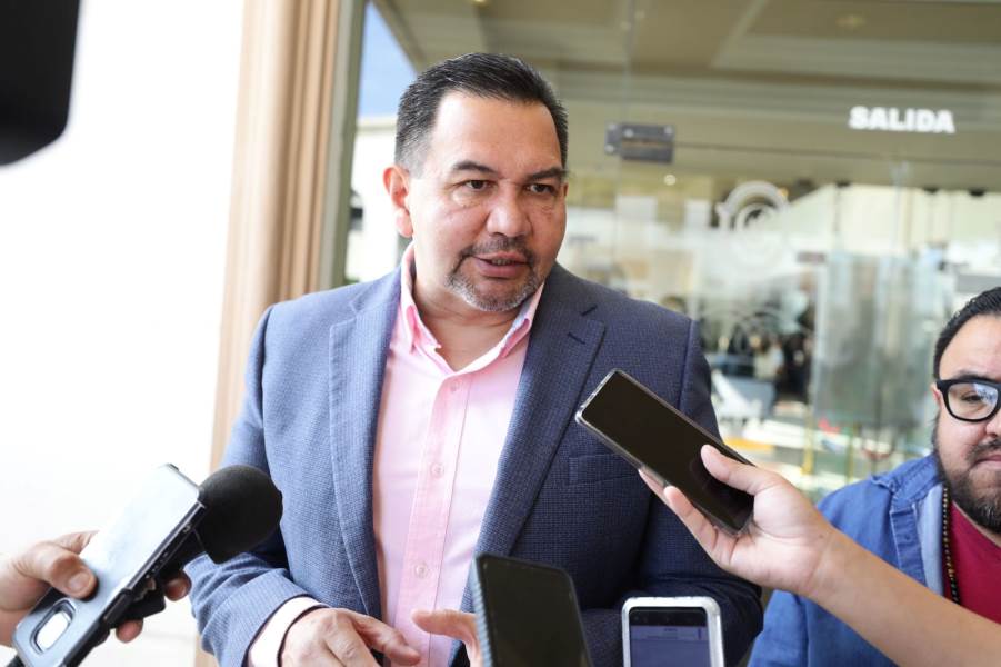 Visita de Ken Salazar pone en foco de atención a la región: alcalde