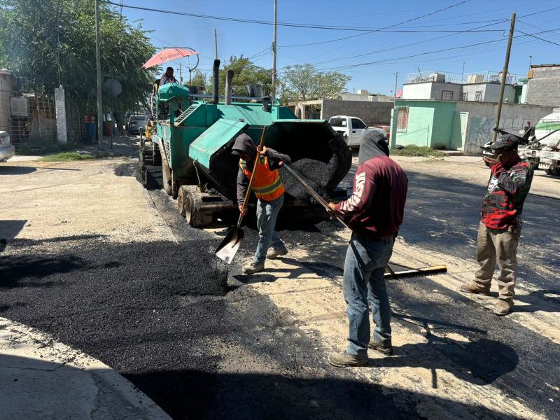 Pavimentan la calle Avioneta