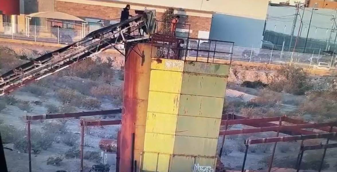 Rescata Policía Municipal a hombre tras intentar quitarse la vida