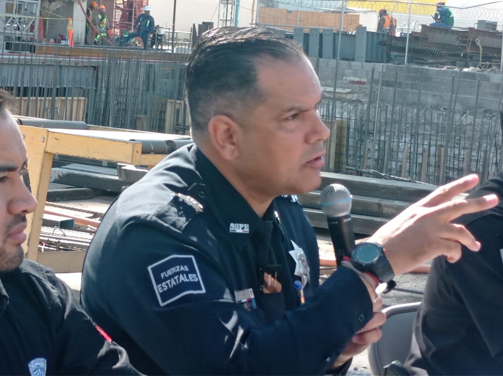 Carreteras estatales son seguras y hay vigilancia permanente, anuncia Gilberto Loya.