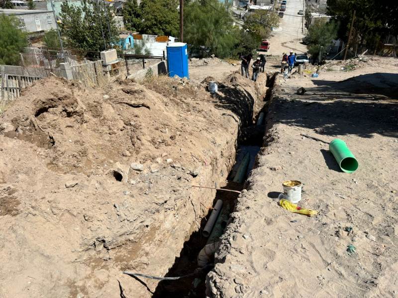 Arrancó la pavimentación de la calle Cafeto