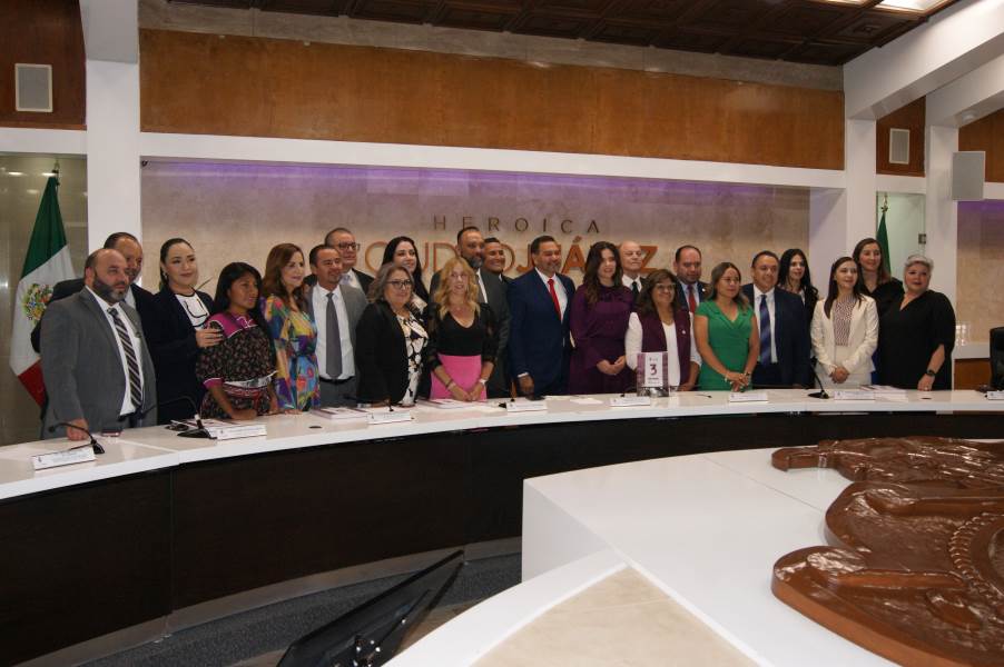 Destacan regidores avances en la participación ciudadana y en educación.