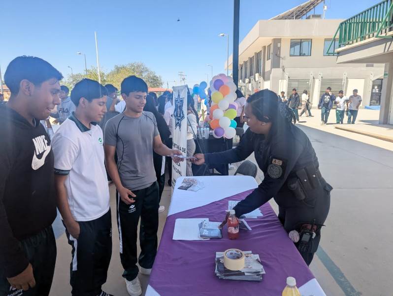 Instala SSPM módulo informativo dentro de campaña “Entrelazando Redes” en plantel educativo