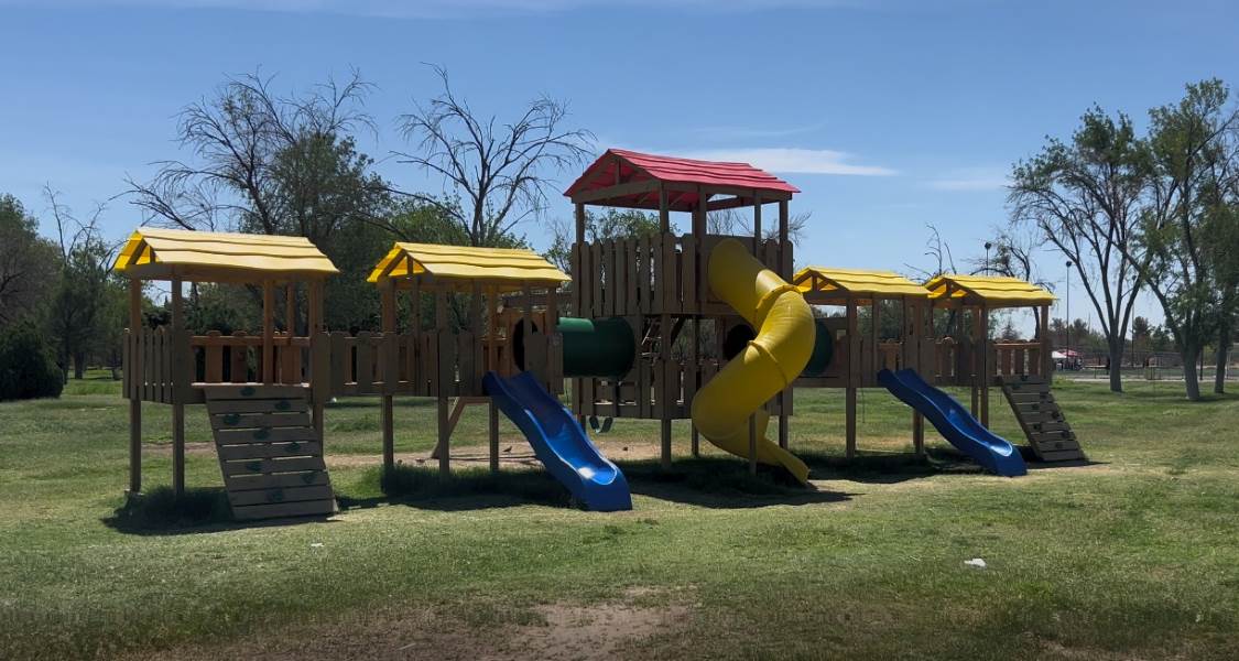 Ha invertido Servicios Públicos casi 25 millones de pesos en mobiliario para parques