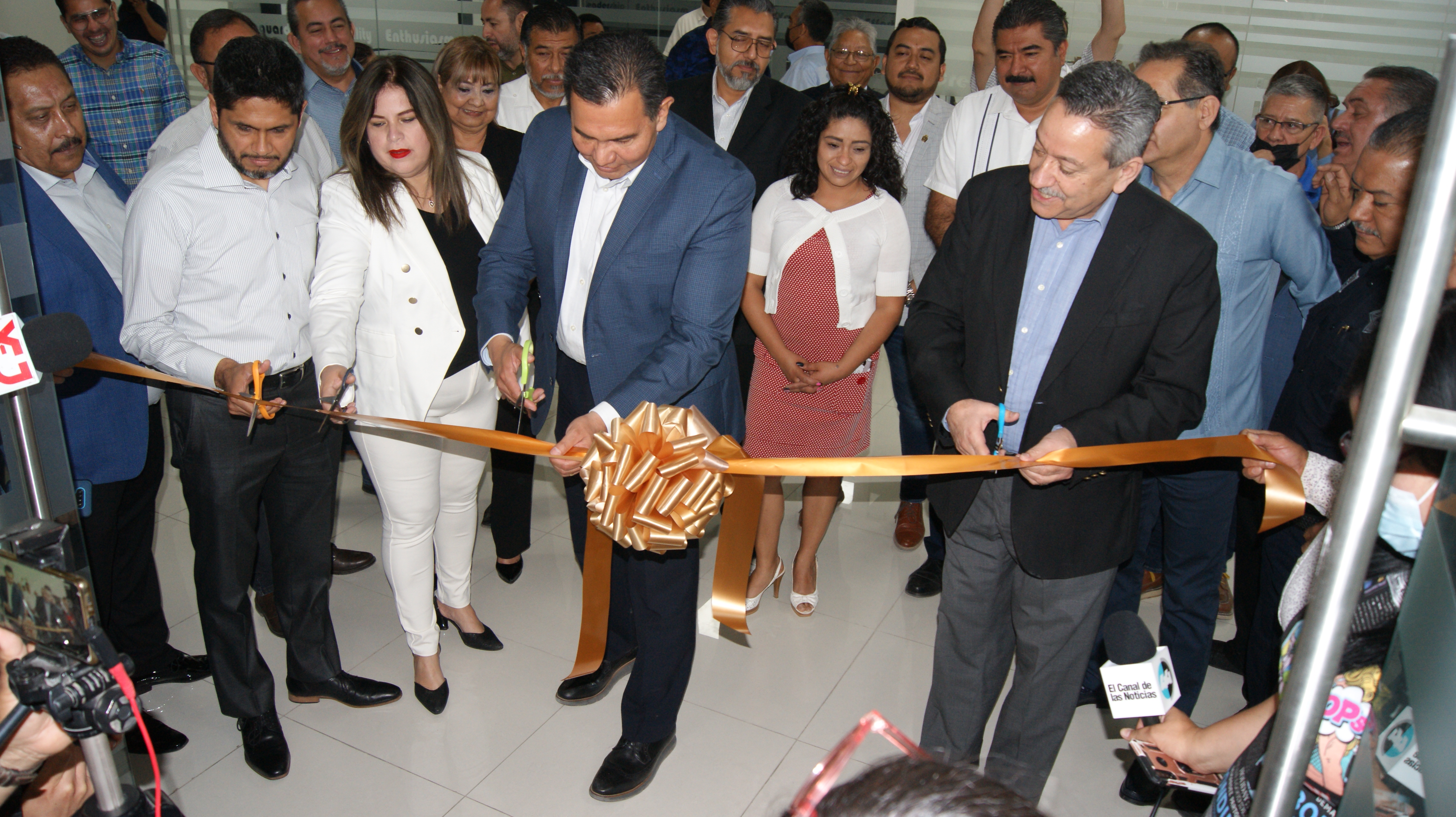 Inaugura Presidente Municipal instalaciones del CAICE