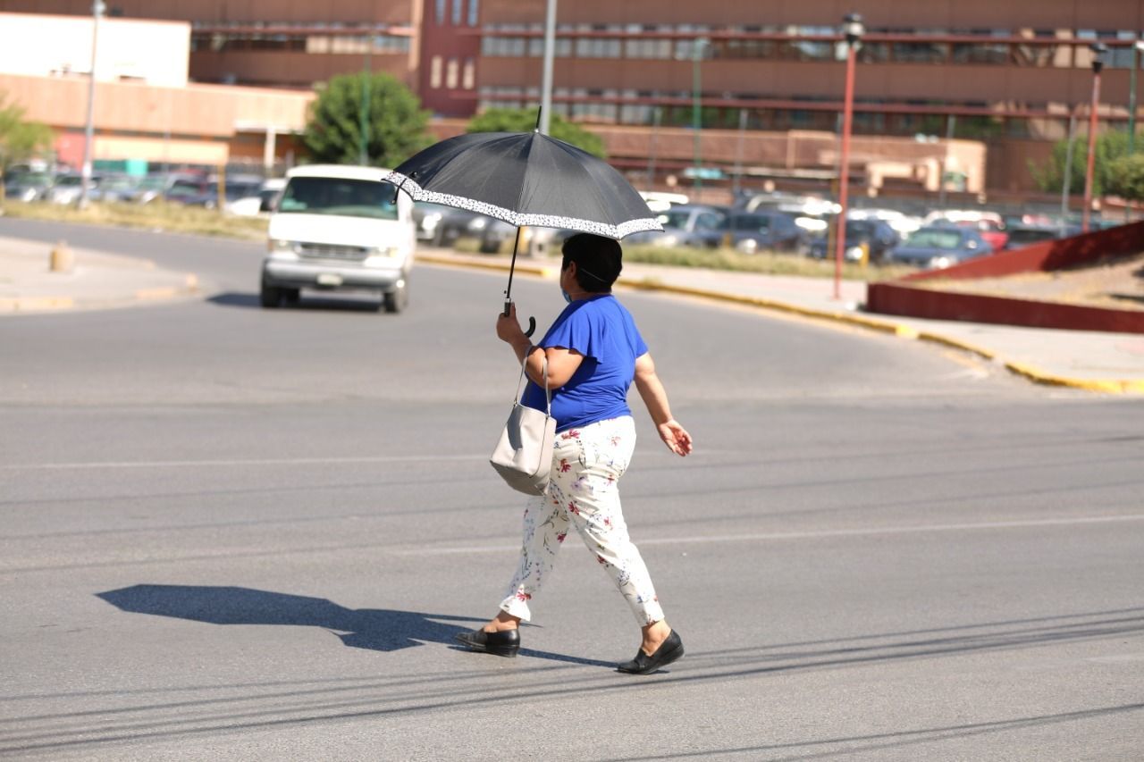 Alerta por temperaturas de 40°C en Juárez y 38°C en la capital