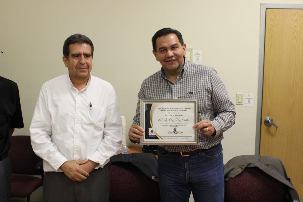 Cruz Pérez Cuéllar recibe propuestas de Ingenieros mecánicos y eléctricos