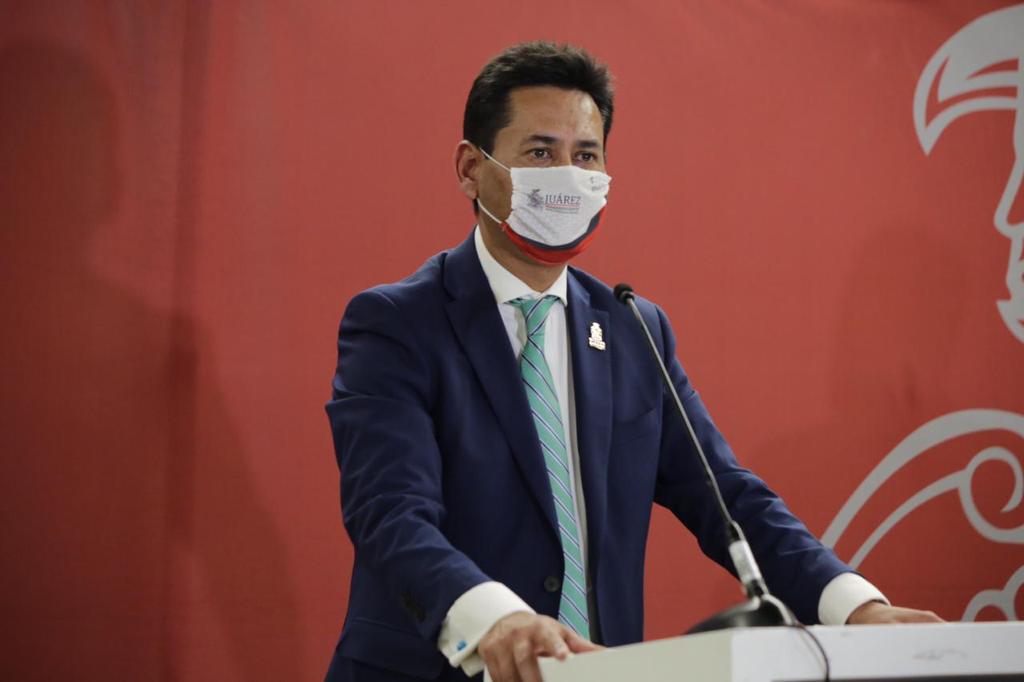 Anuncia Alcalde Armando Cabada a Alejandro Martínez como nuevo secretario del Ayuntamiento