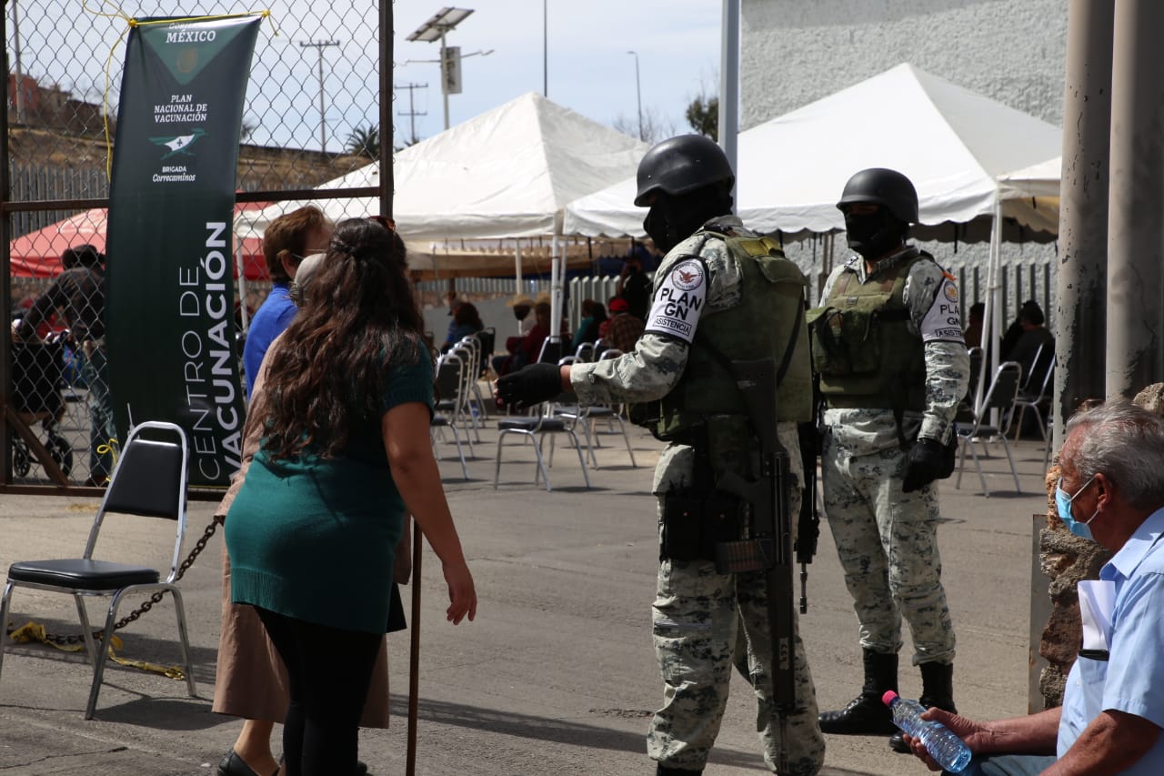 Llegan 129 mil vacunas a Juárez; en horas arrancará la vacunación