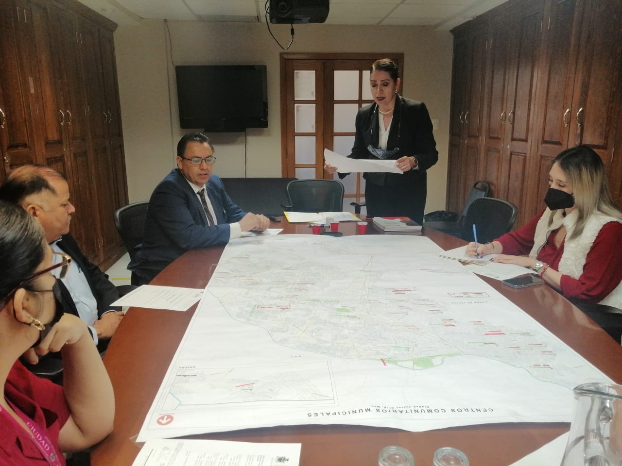 Oscuros interese mueven al regidor Enrique Torres Valadez, se opone a la  recisión de contrato a Poliplaza