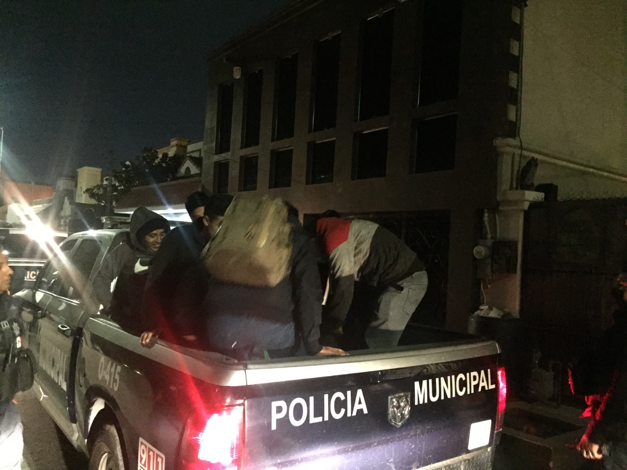41 migrantes fueron rescatados de vivienda en donde estaban hacinados