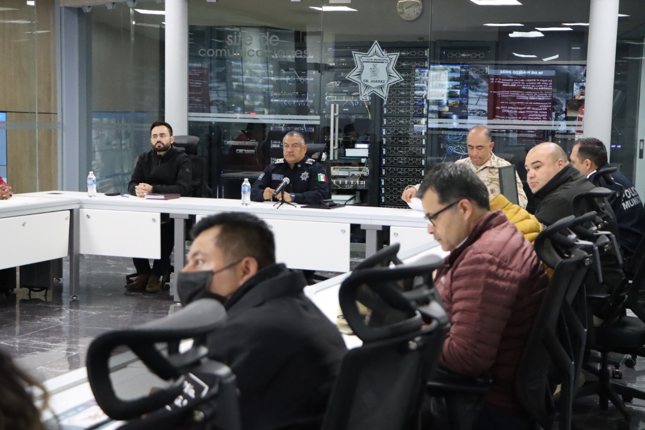 Encabeza titular de la Policía Municipal reunión de la Mesa de Seguridad